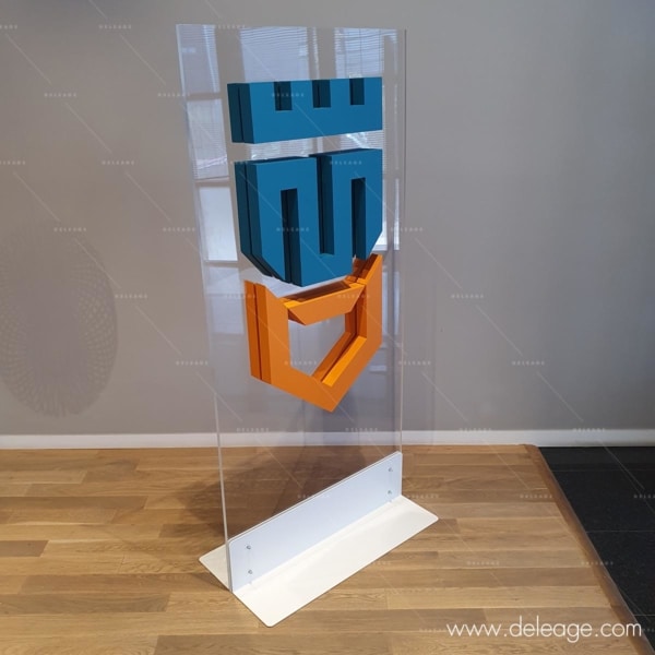 essence pour ebeniste en 3 lettres