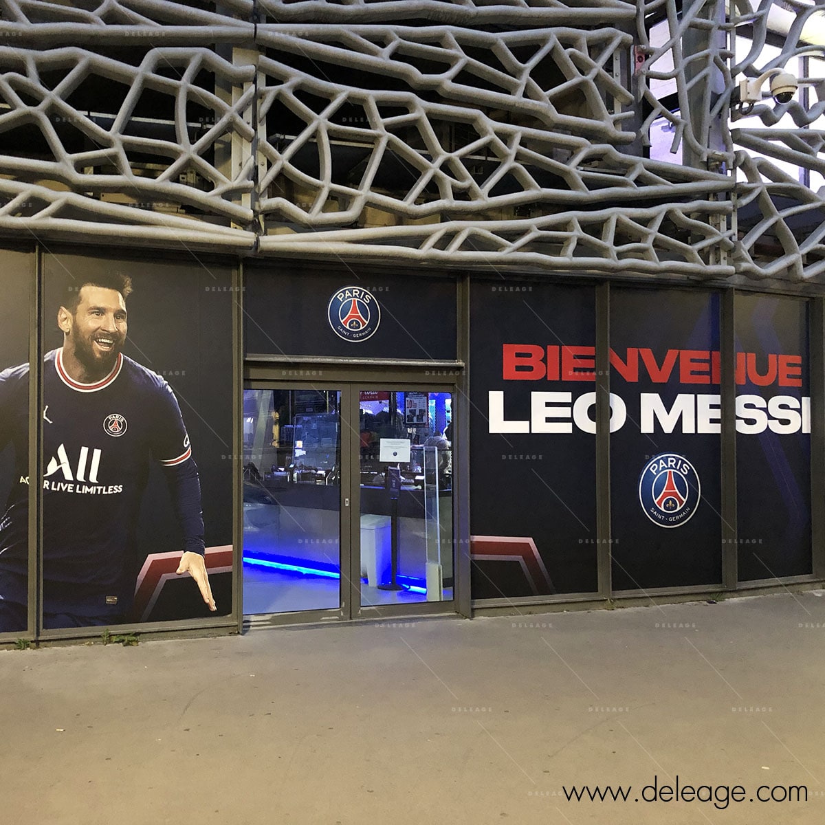 Décoration vitrine du PSG