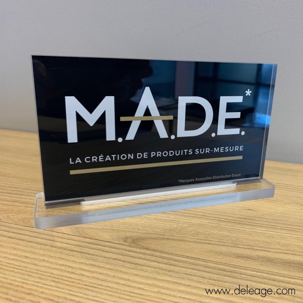 tropheģe-plexi-sur-mesure-5-1030x1030 Trophege plexi sur mesure 5 1030x1030 — Trophées sur mesure, gravure plexiglass