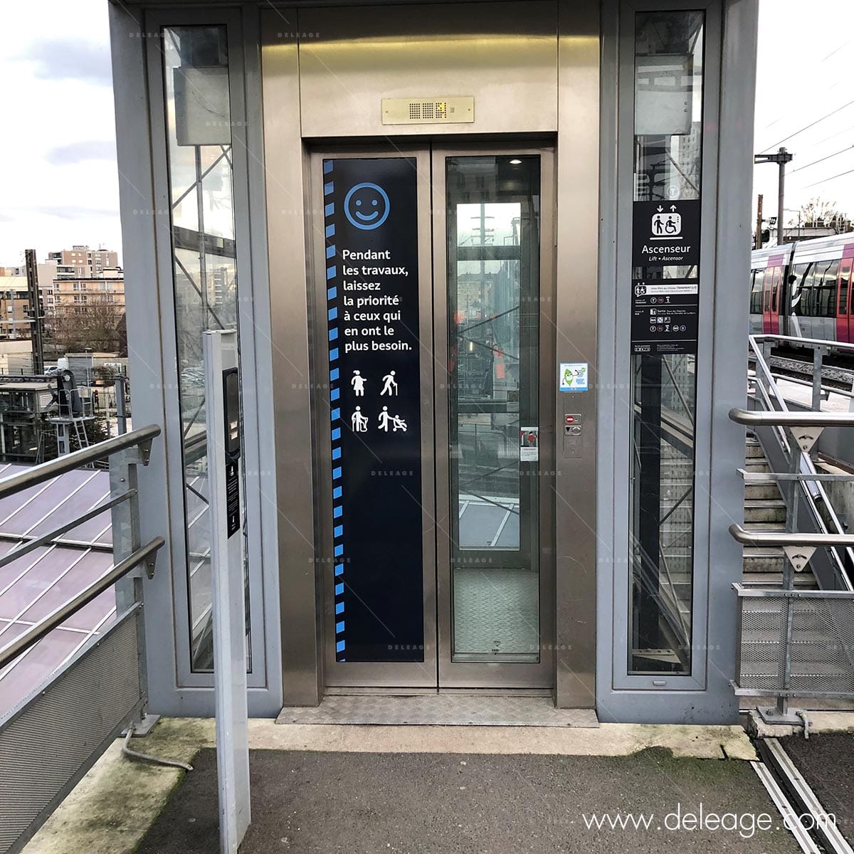 Signal tique Et Marquage Au Sol En Gare Du Bourget Del age signal-tique-et-marquage-au-sol-en-gare-du-bourget-del-age